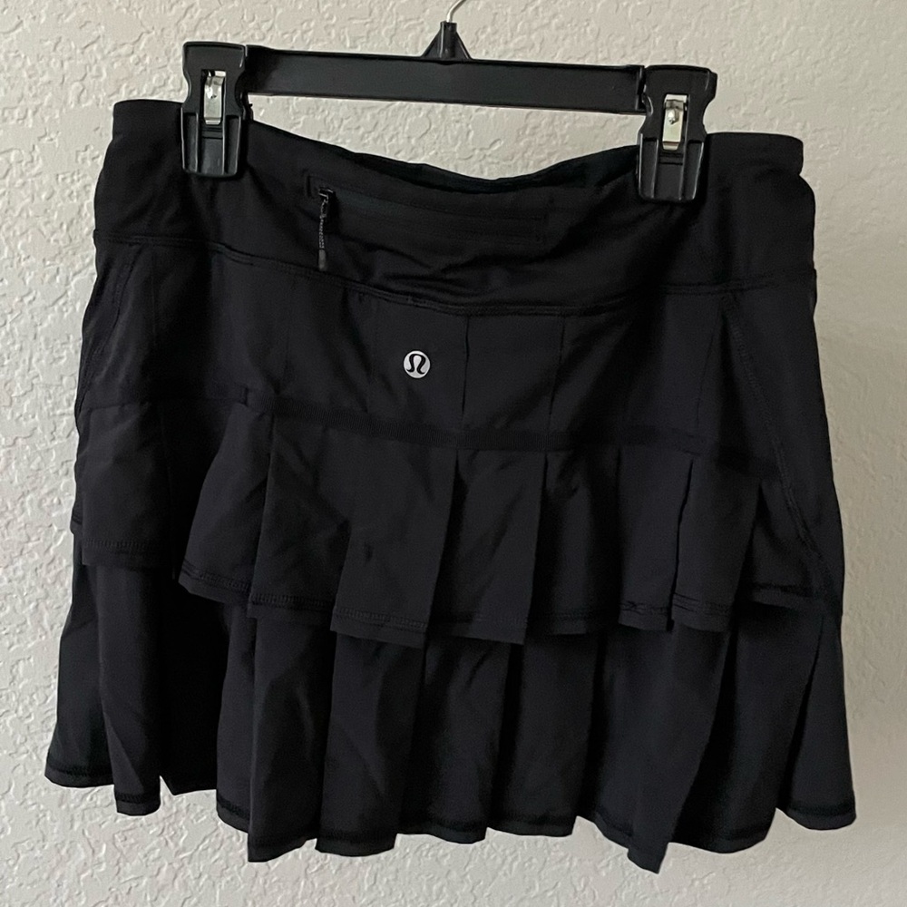 Lululemon black tennis skirt